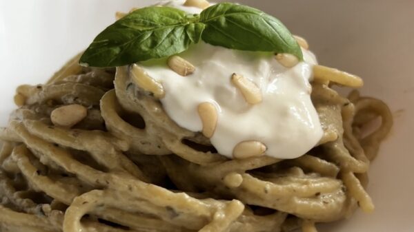 Pasta crema melanzane stracciatella