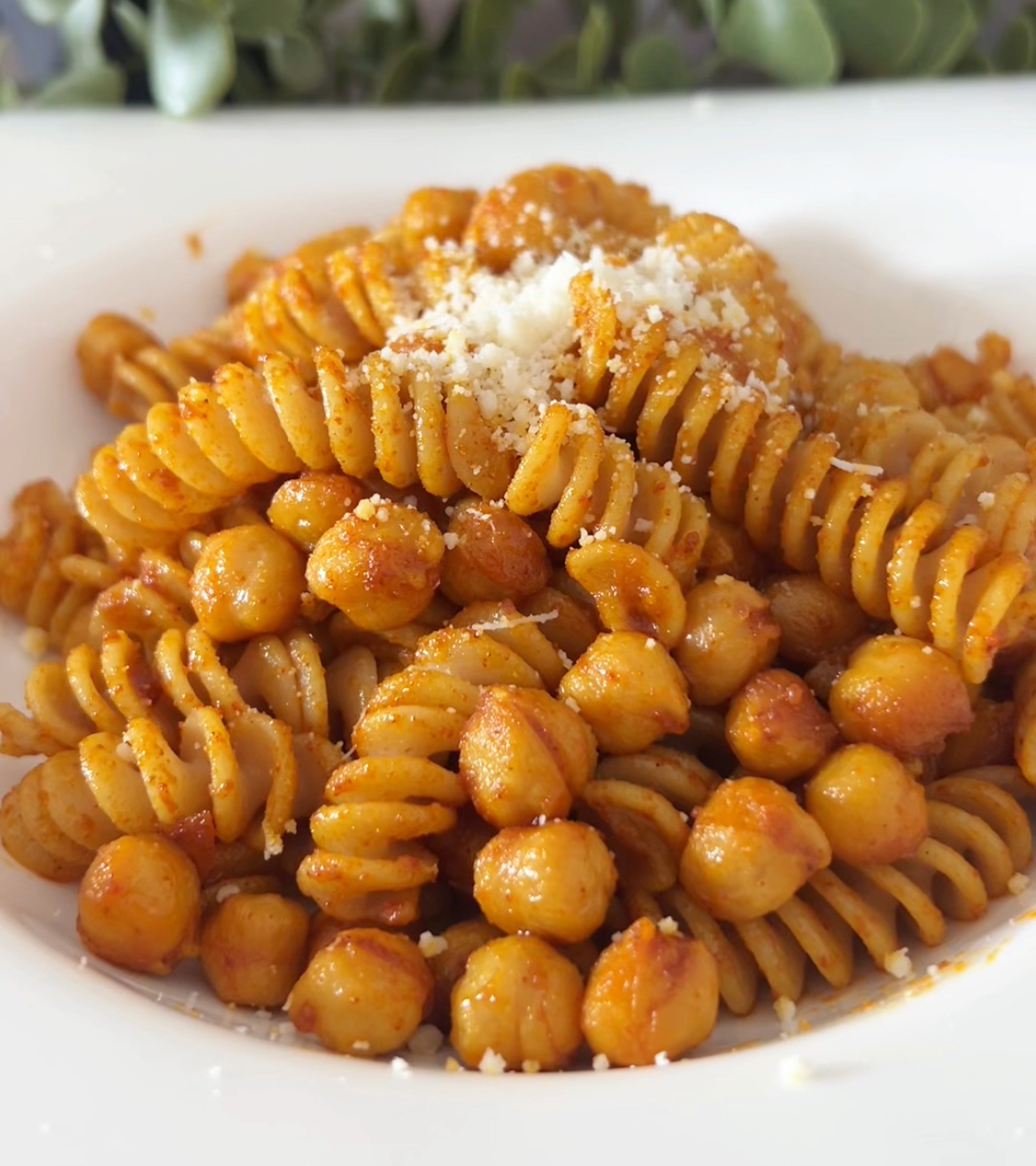 Pasta con ceci croccanti