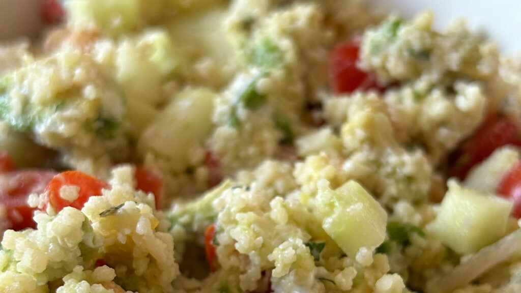 Cous cous menta e avocado